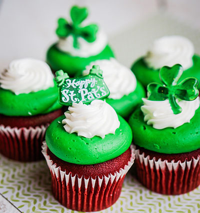 St.Patrick's Day velvet cupcakes